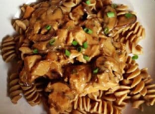 Stroganoff de Pollo (Versión Ligera)